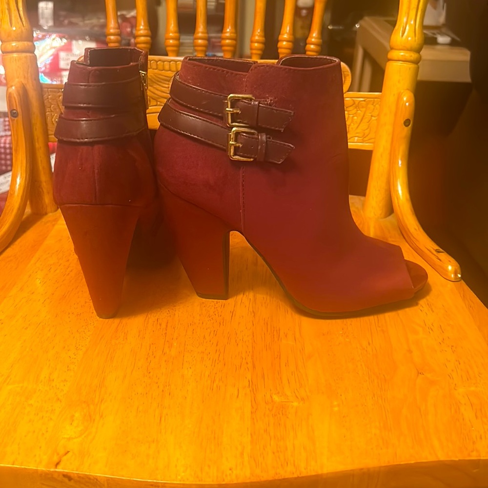 Faux Suede Leather High-Heel Bootie w/ Leather Size 9